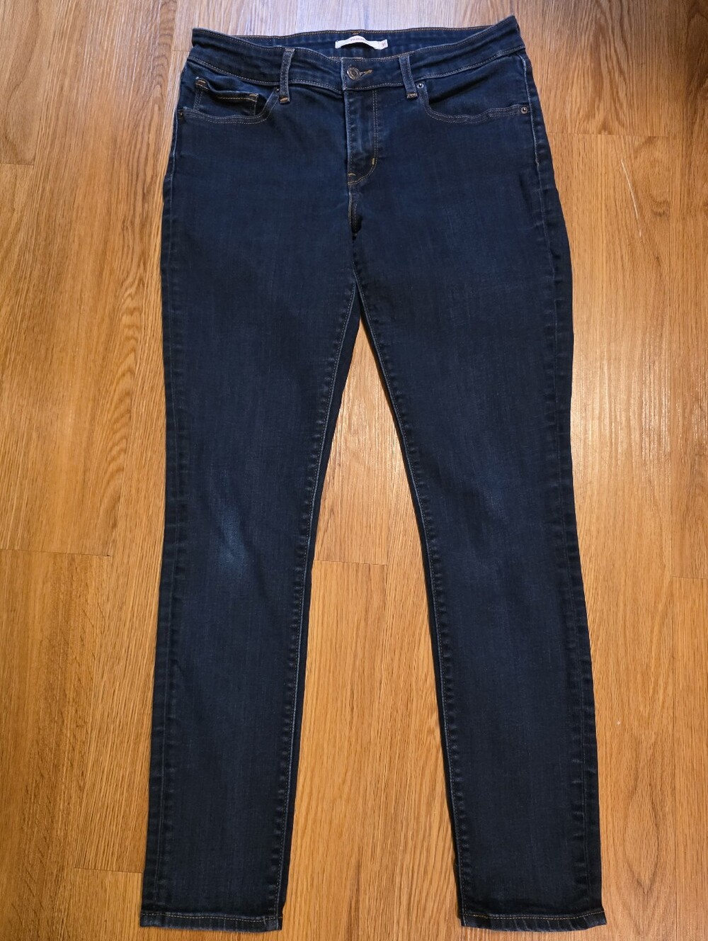Levi's 711 Skinny Jeans Women's Size 31X32 Dark Wash - Picture 3 of 16